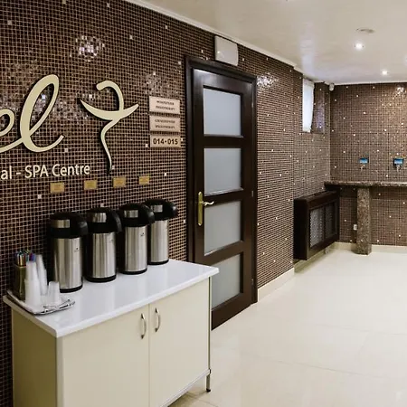 Chale Graal Truskawiec