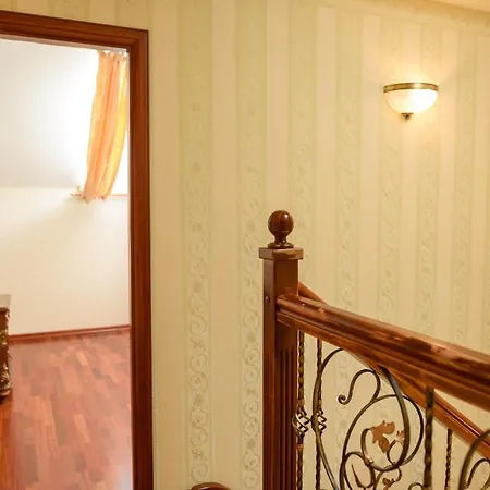 Hotel Chale Graal Truskavets